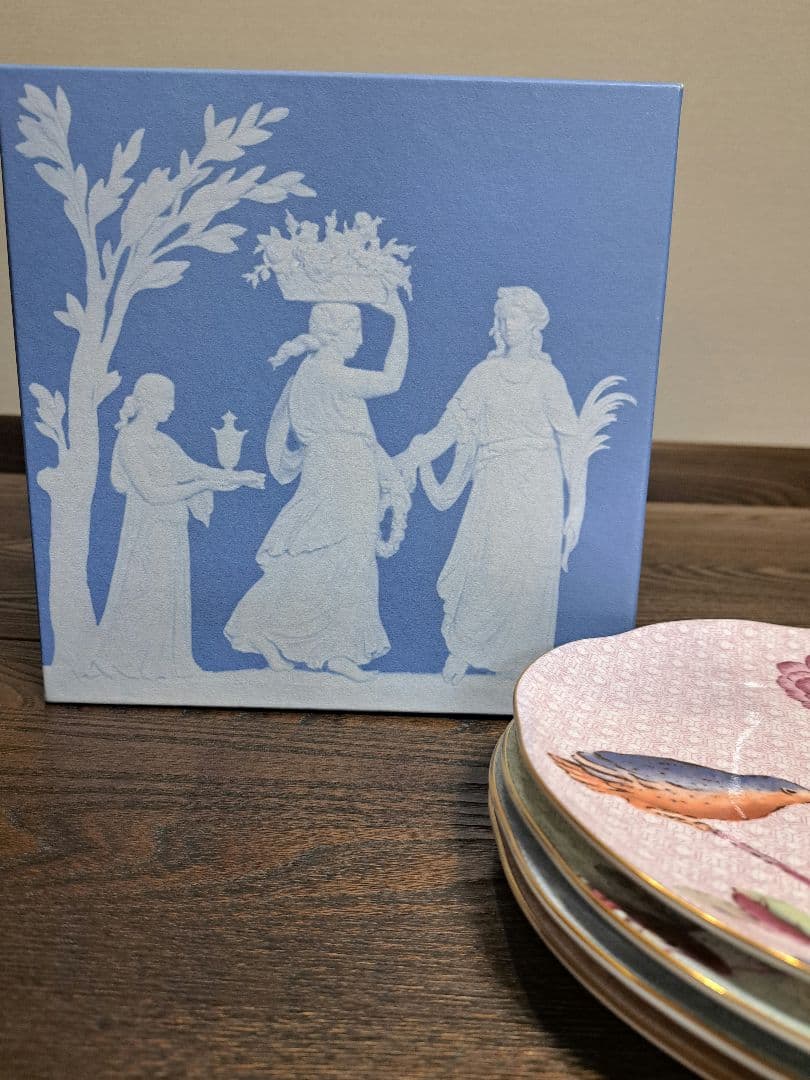 新品ウェッジウッド値下　　　　　　ハーレクインコレクション　　　カッコープレート