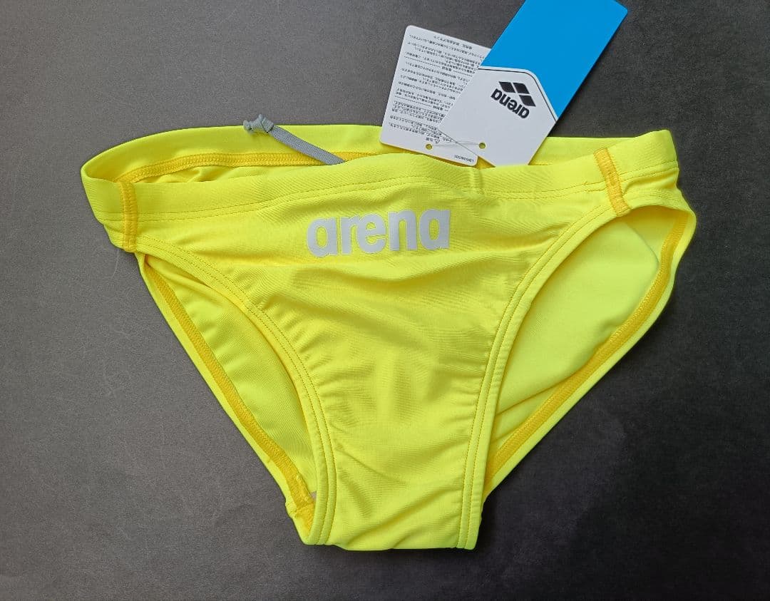 競パン arena アリーナ Ｌサイズ 未使用 イエロー