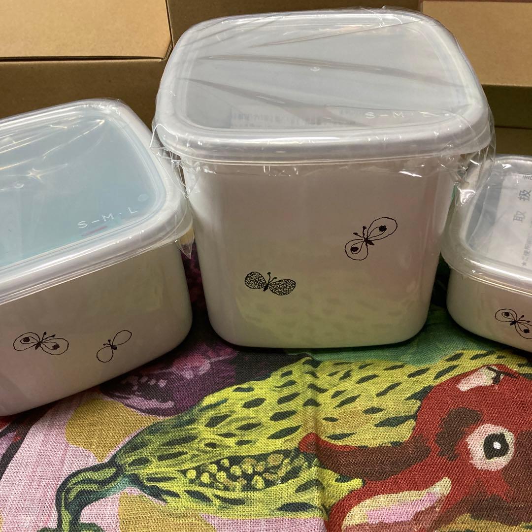 (新品・貴重)ミナペルホネン容器