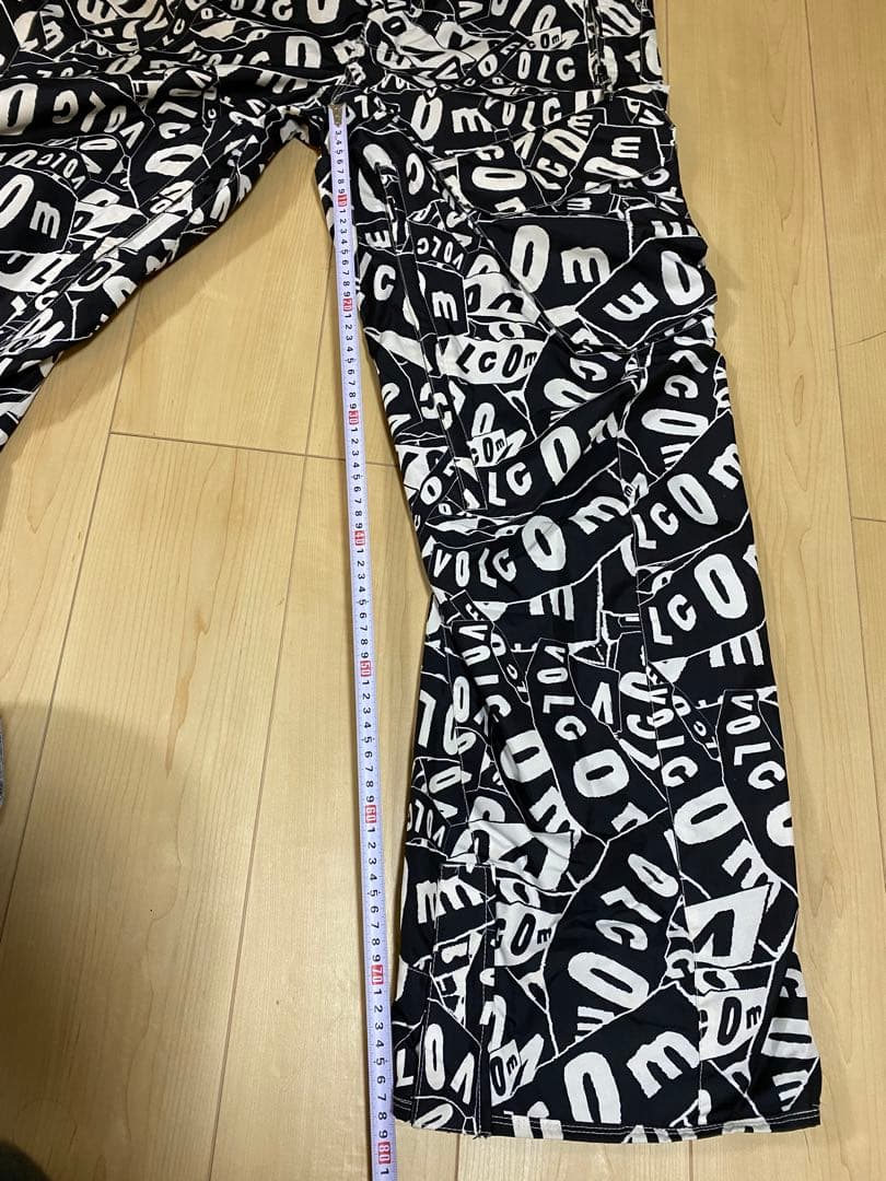 gorilla　ボルコム　スノーボードウェア 男性用