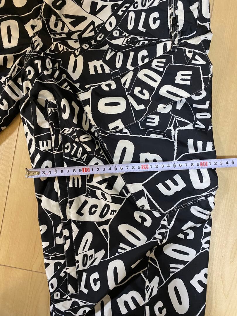 gorilla　ボルコム　スノーボードウェア 男性用