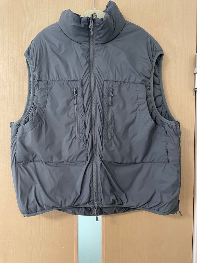 美品DAIWA PIER 39 リバーシブルベストSサイズグレー