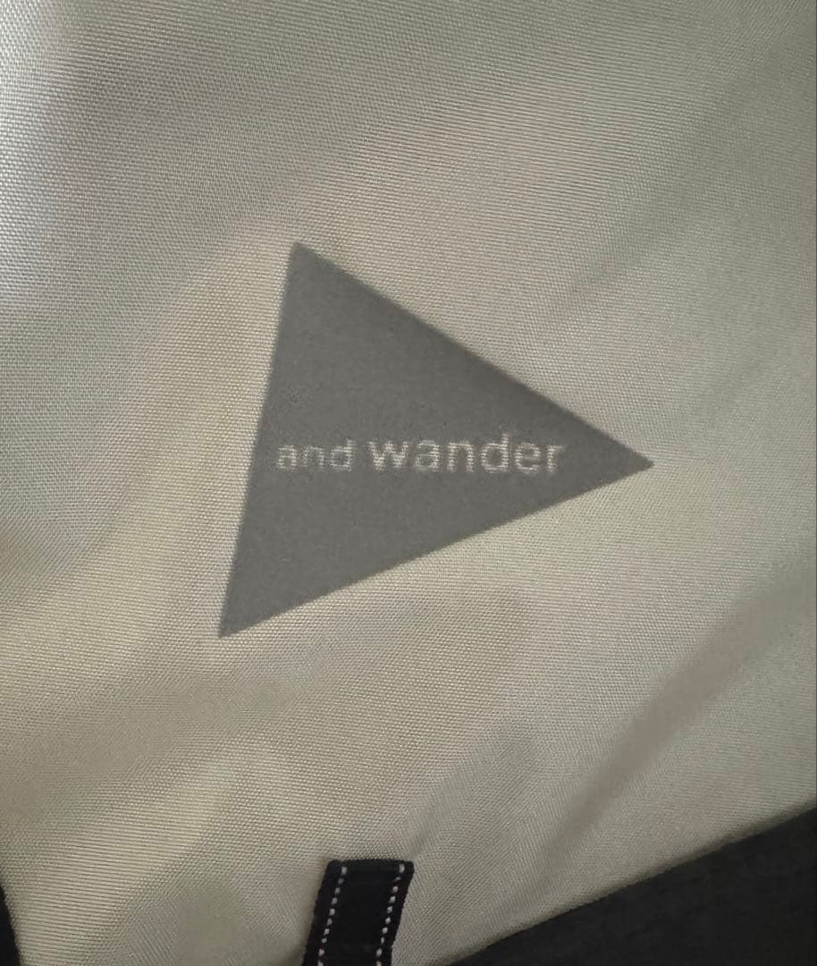 【未使用】アンドワンダー and wander メッセンジャーバッグ ショルダー