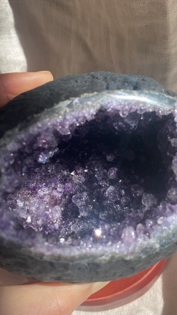 希少!アメジストドーム　台座付き　ウルグアイ産 5A grade