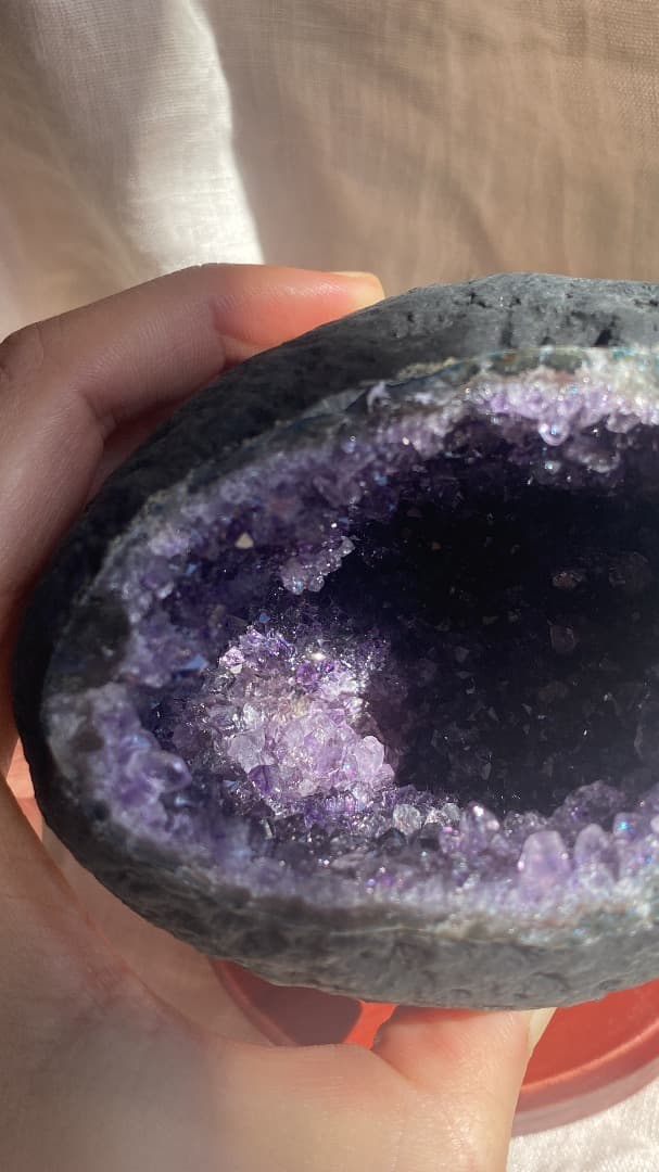 希少!アメジストドーム　台座付き　ウルグアイ産 5A grade