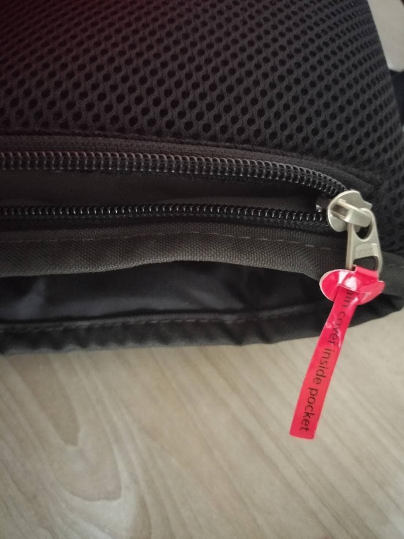 ☆美品　ガーメントバックパック2 リュックサック Henty　レインカバー