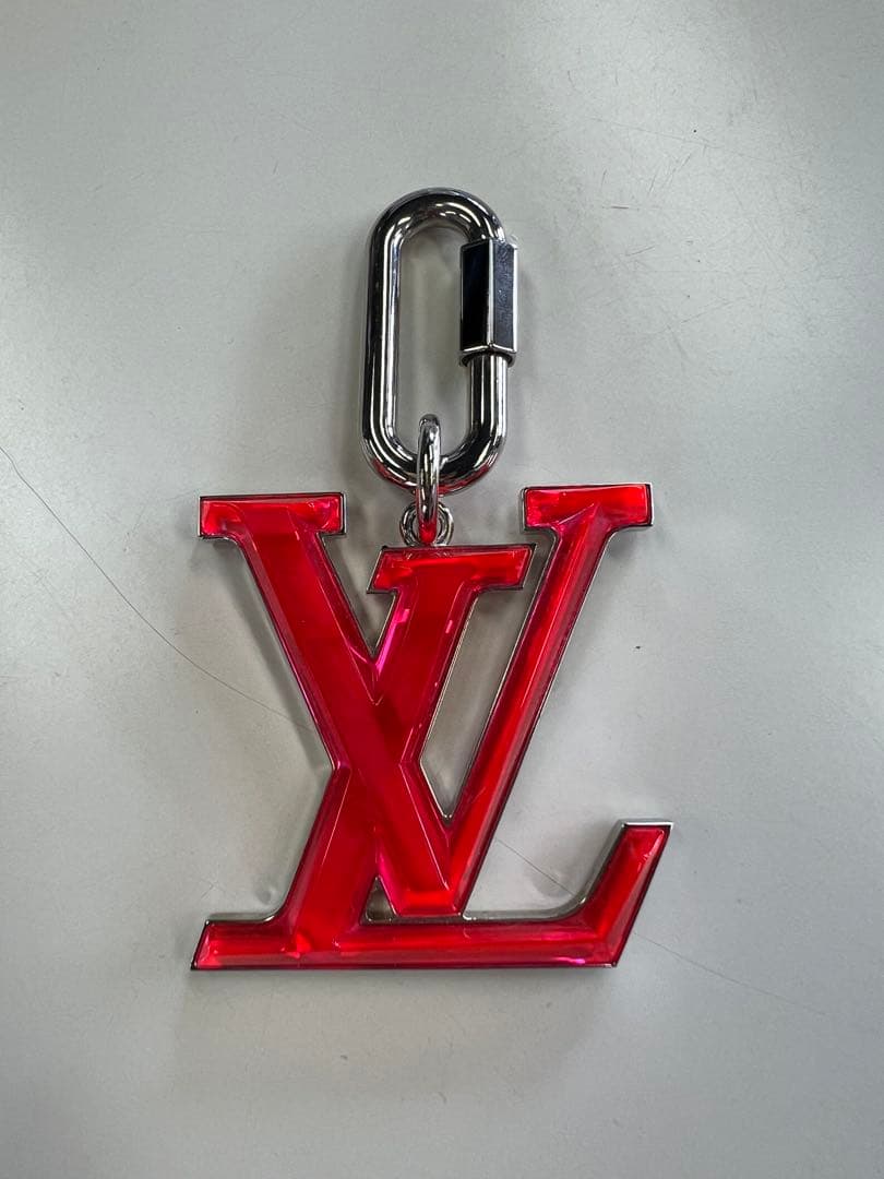 超希少 Louis Vuitton キーホルダー ピンク