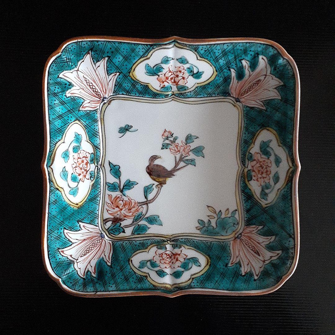 古九谷色絵牡丹鳥蝶図角皿