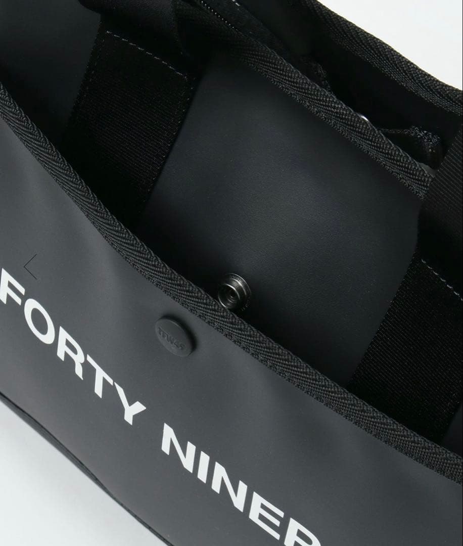 新品未使用　TFW49 LEATHER ROUND BAG