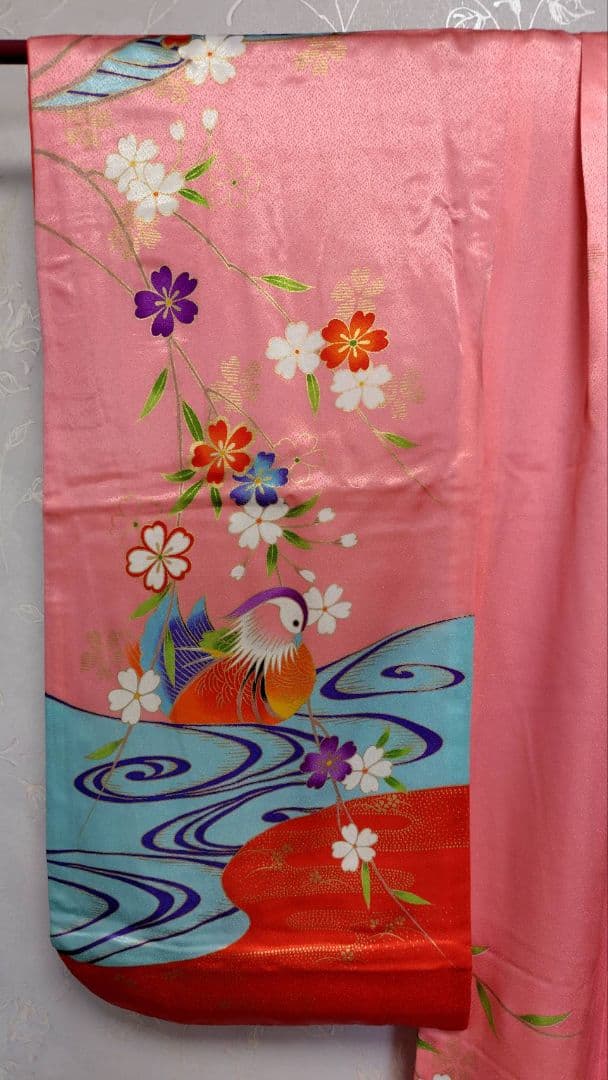 RK554子供着物7歳前後用着丈133センチ裄丈54センチ正絹重ね襟付き