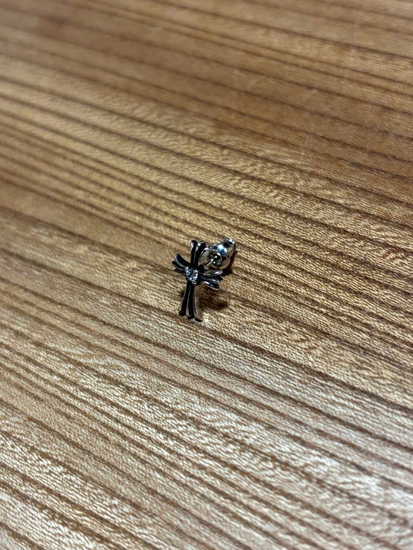 中古 美品 正規 クロムハーツ 王道 クロス スタッド ピアス