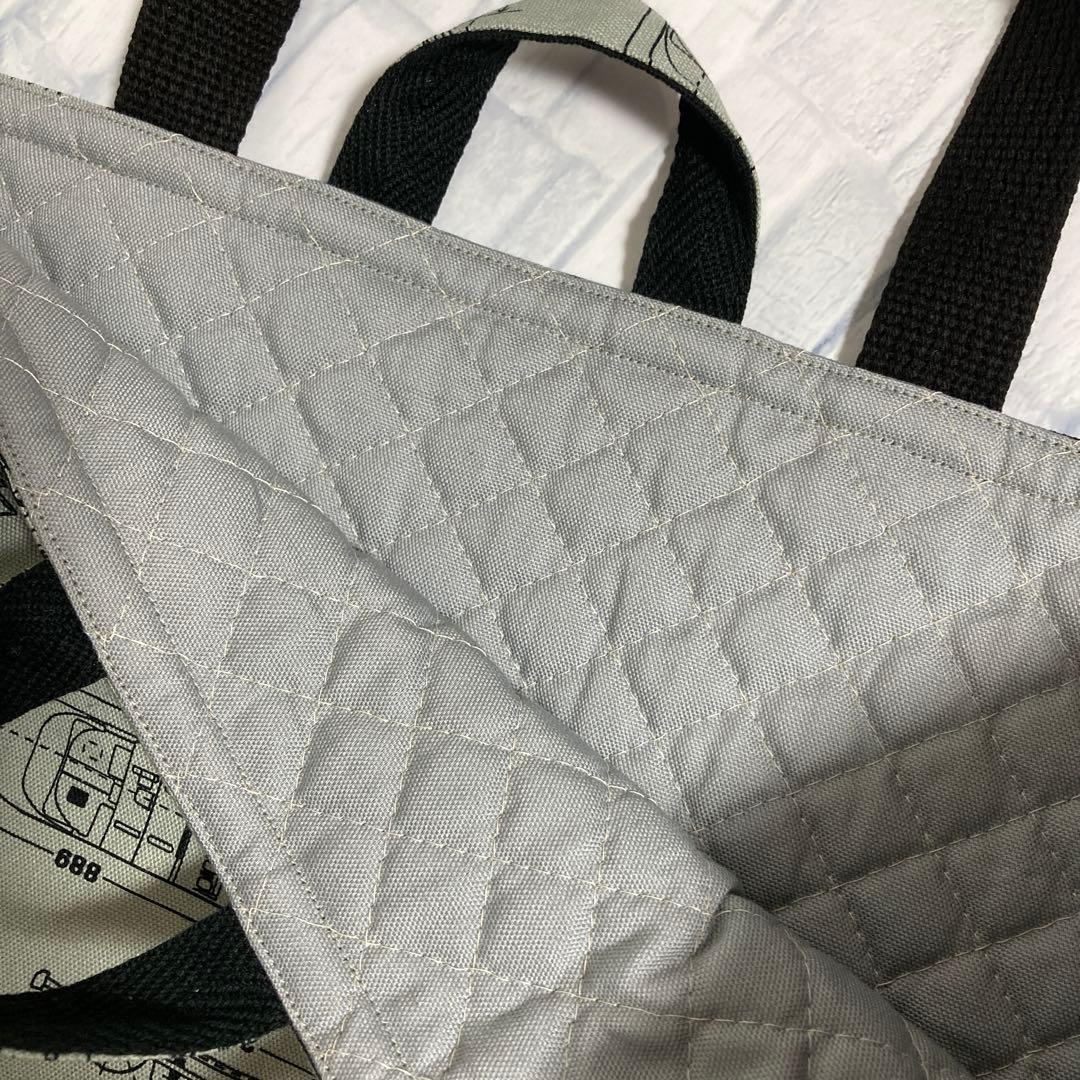 【大きめレッスンバッグ】電車設計図　グレー×デニム風黒