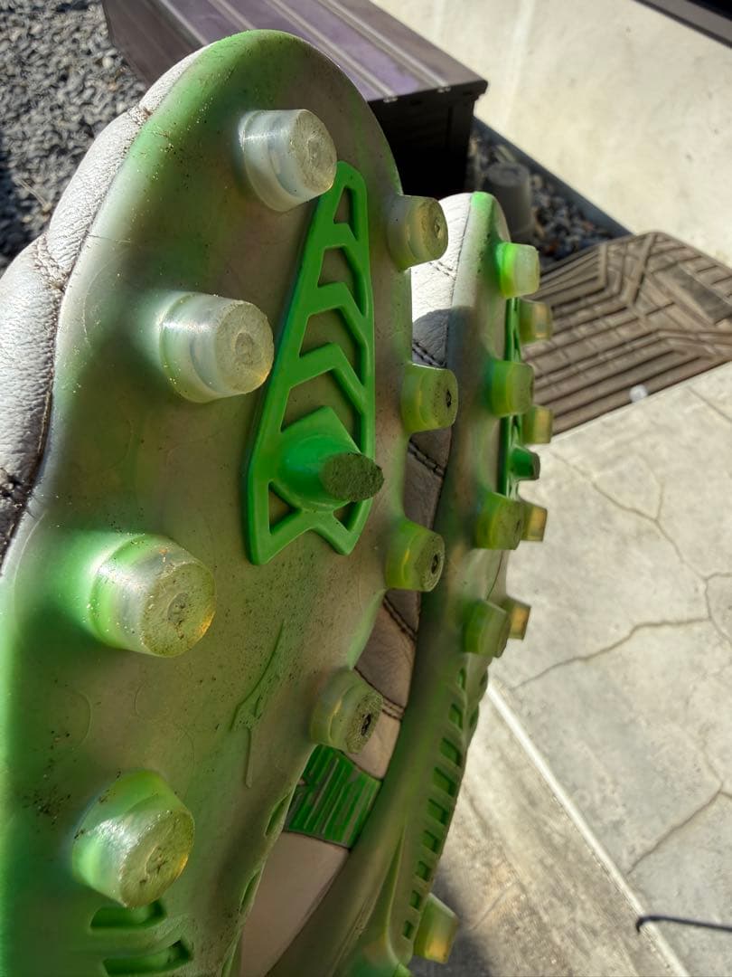 サッカースパイク ミズノ モレリア ネオ4 ジャパン 26.0cm