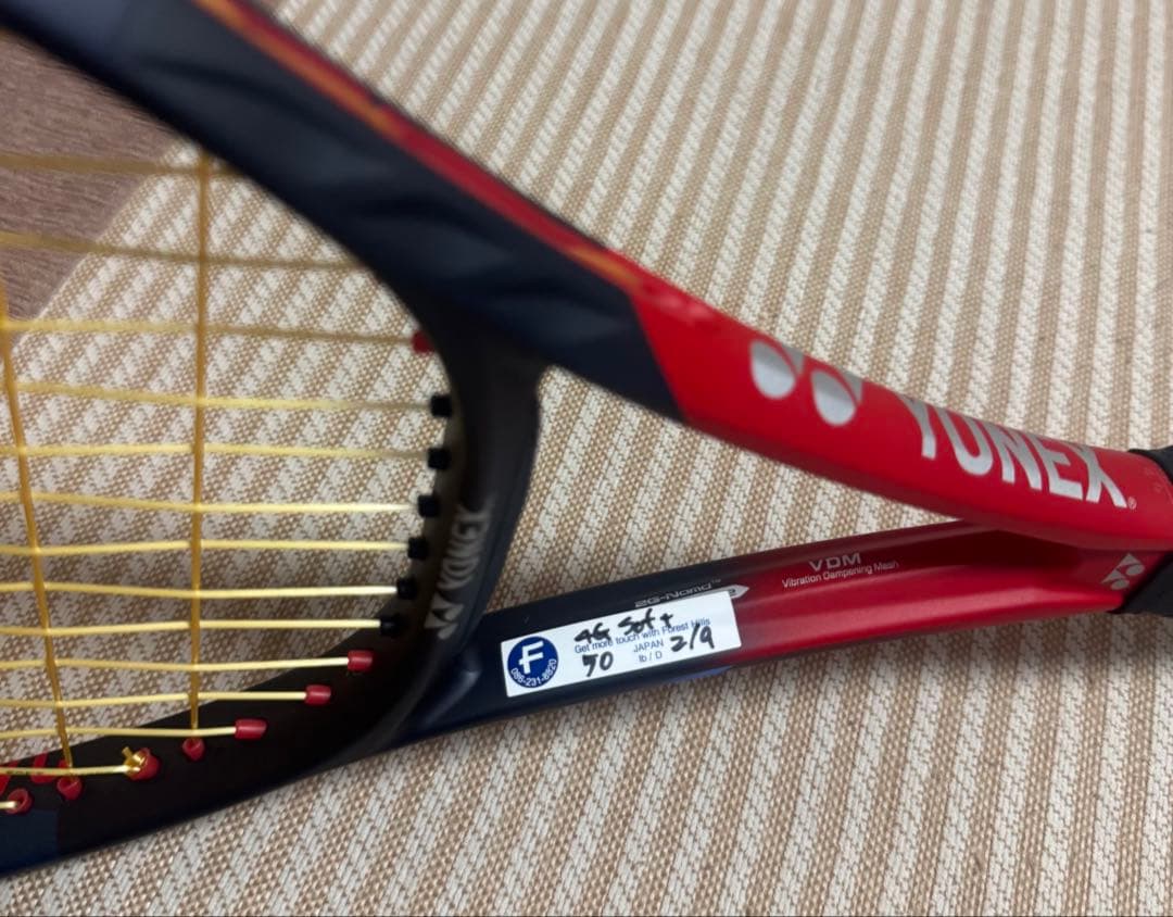 YONEX VCORE 100 G2 レッド/ブラック