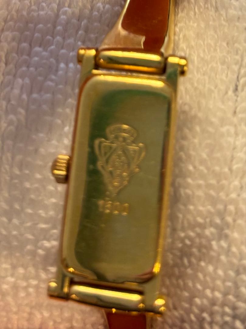 GUCCI ゴールド 腕時計