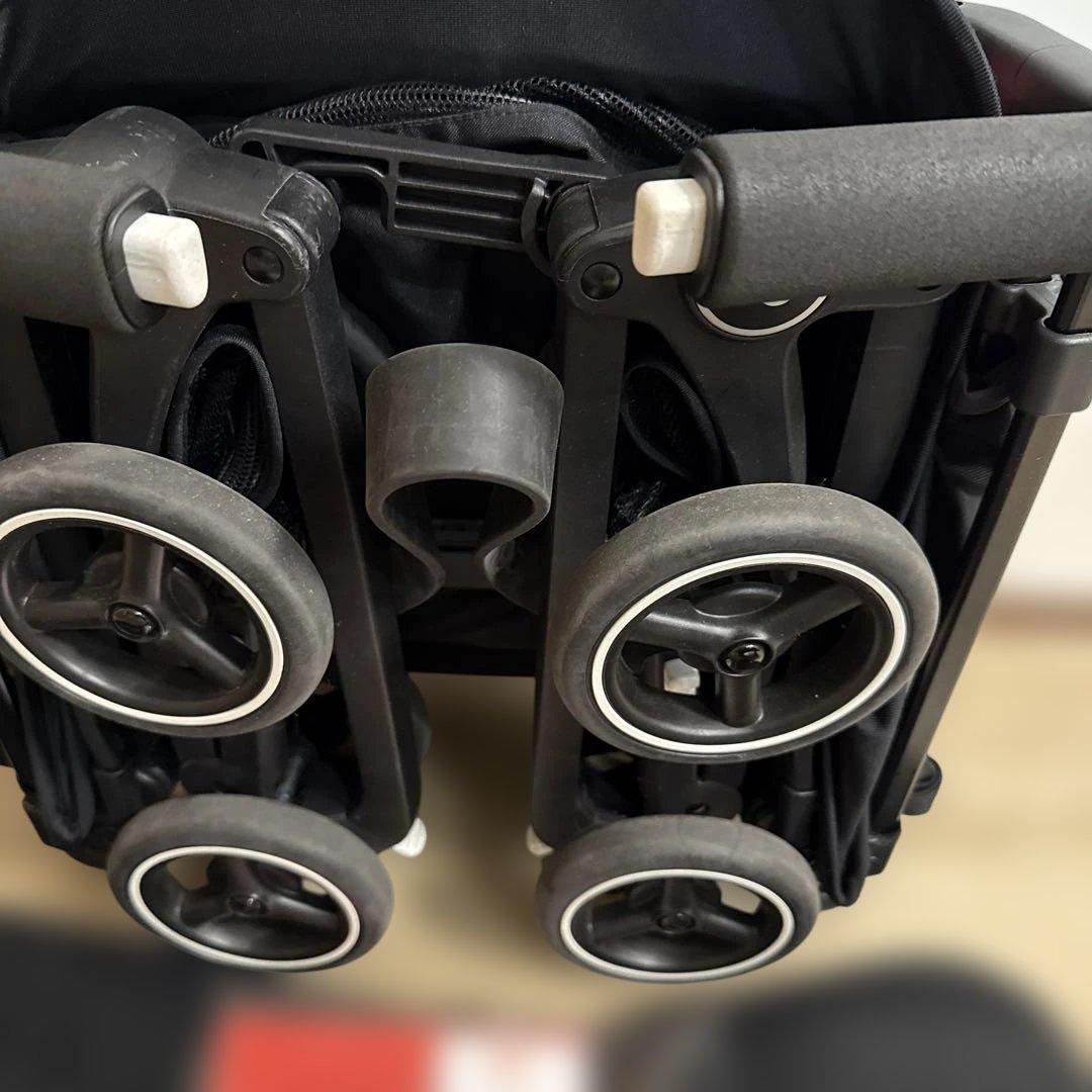 gb ブラック ベビーカー 折りたたみ式