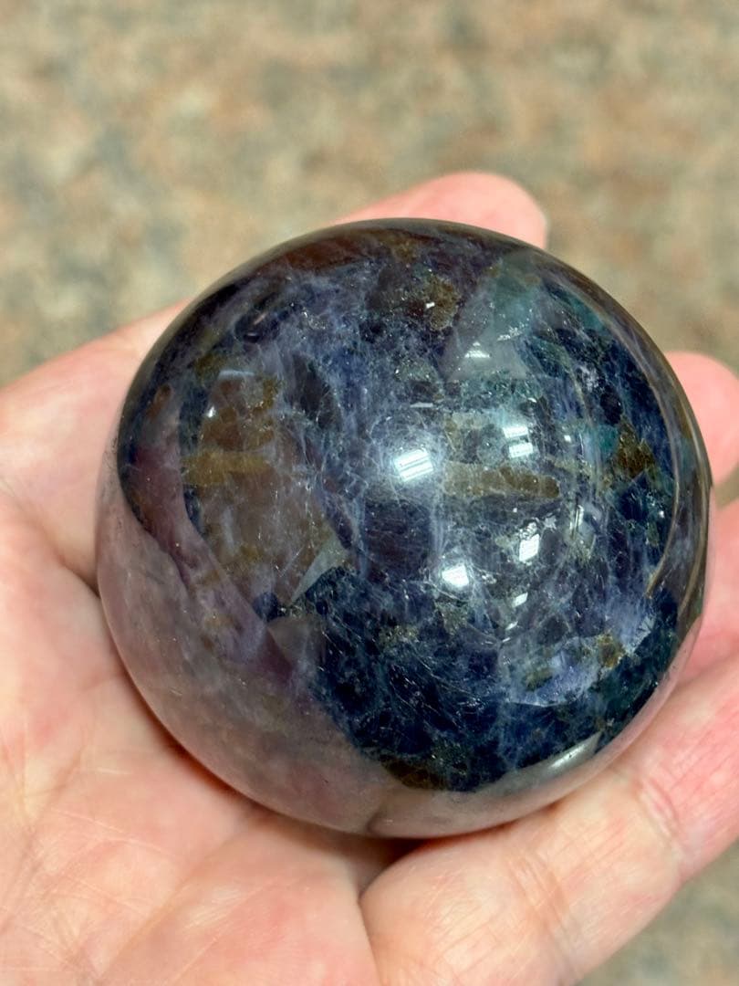 レアストーン　アイオライト&エメラルド&トルマリン&マイカ共生　スフィア5.65