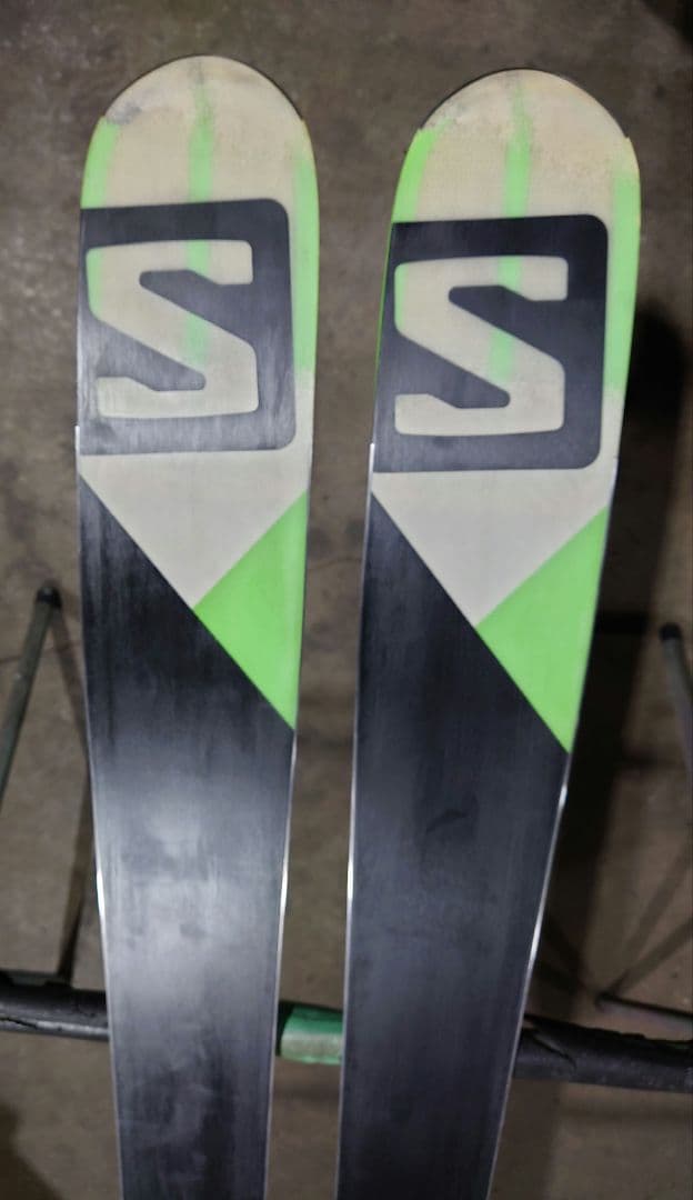 SALOMON Q105 181cm, Marker GRIFFON　パウダー