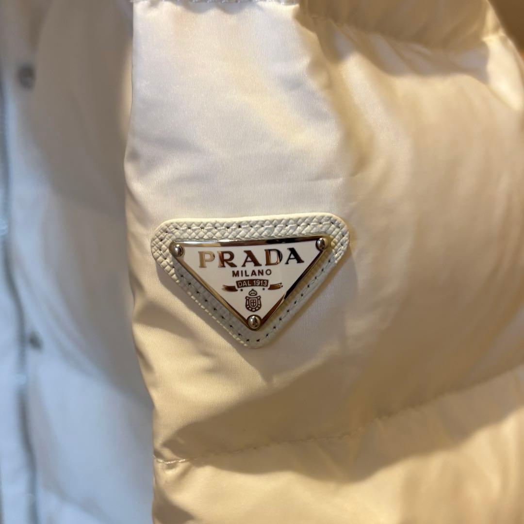 K*様 PRADA プラダ ダウンジャケット 三角プレート