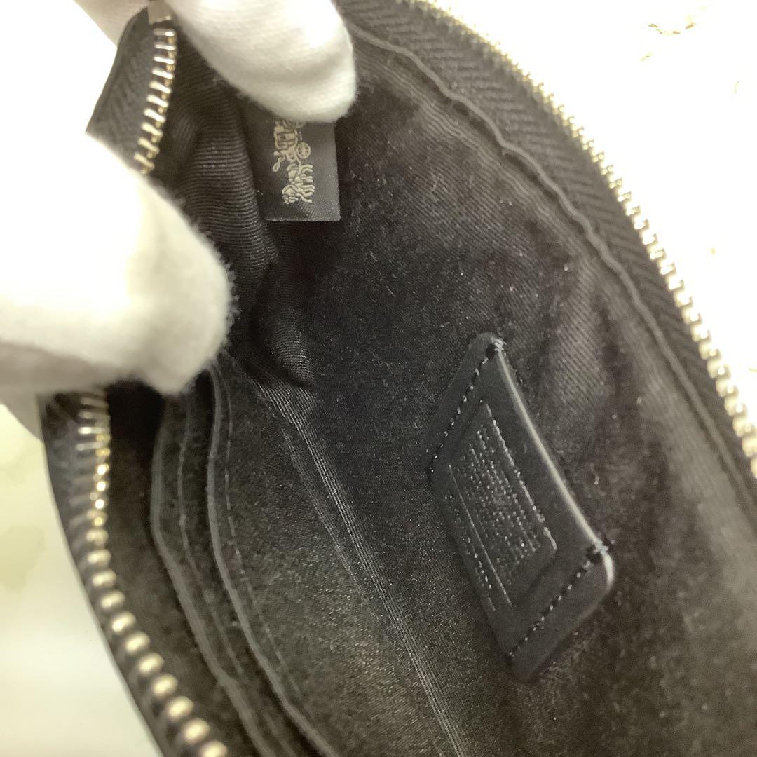 a*u様 新品　COACH コーチ　スヌーピー柄 ポーチ　古銭入れ　カードケース