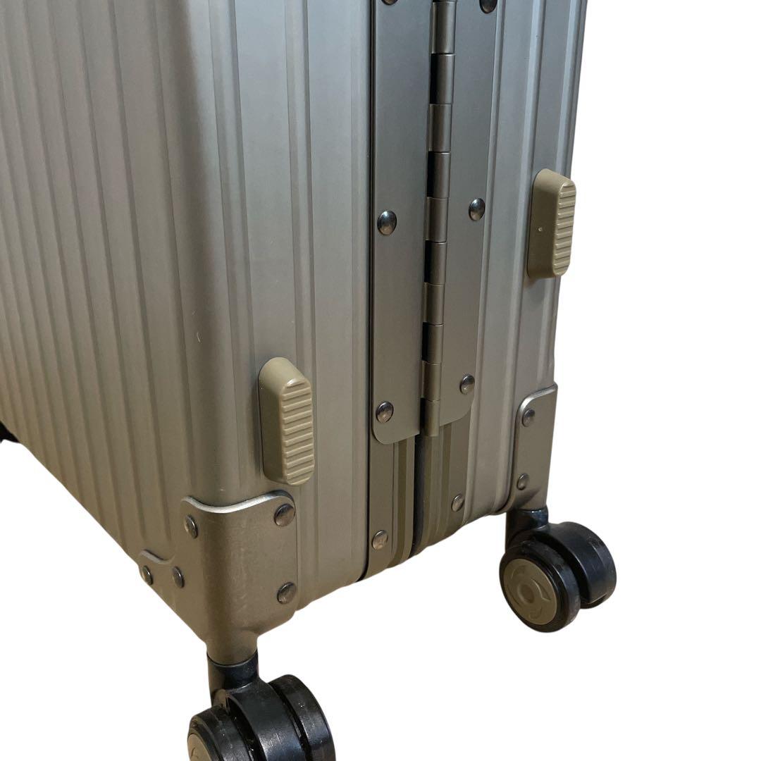 ネオキーパー アルミスーツケース 2～4泊向け 38L neo keeper