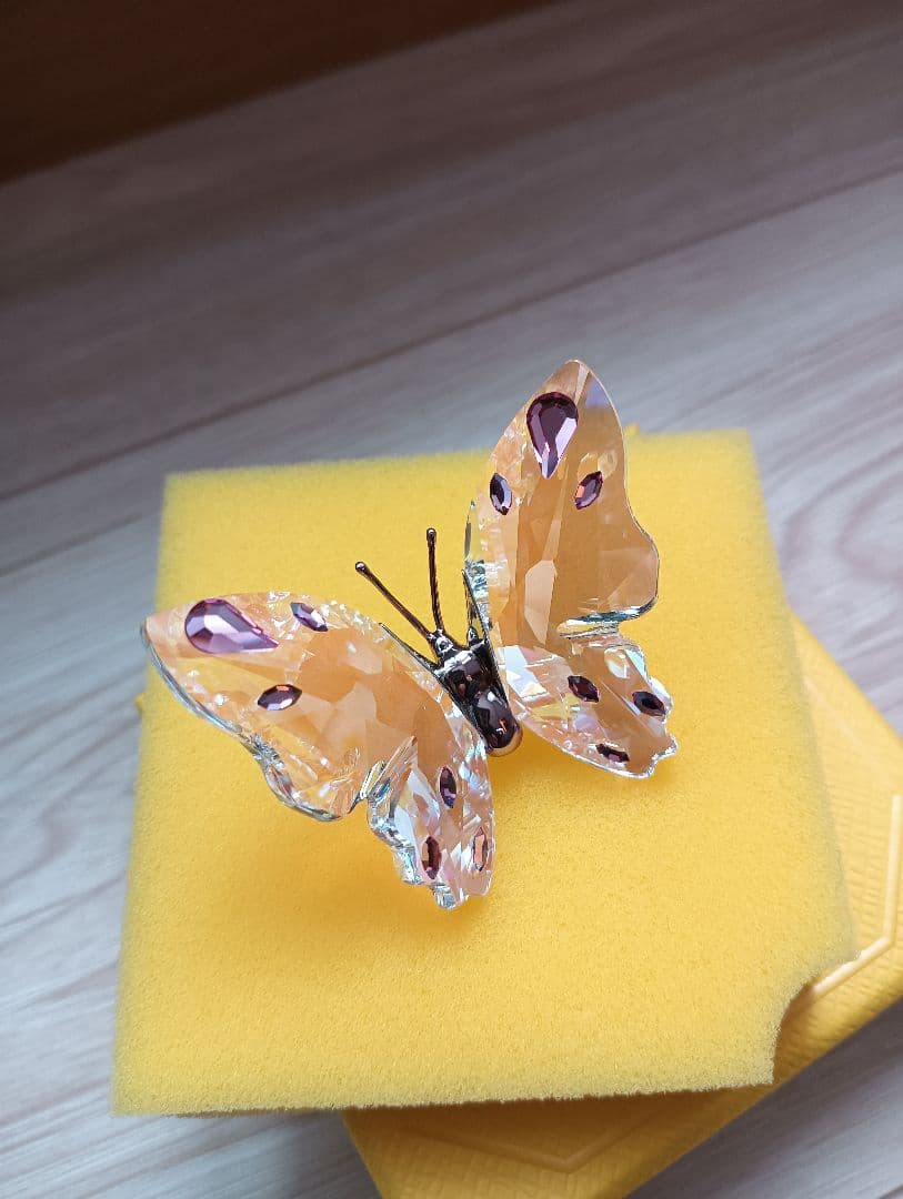 ☆スワロフスキー バタフライ 置物☆