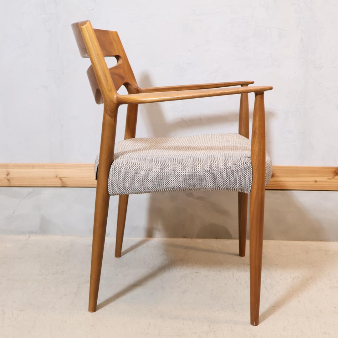 Karimoku CU71 ウォールナット材 ダイニングチェア アームチェア