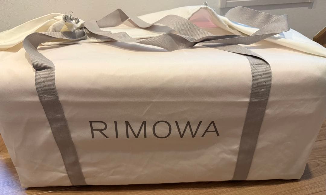 リモワ エッセンシャル　トランクプラス　グロス　バレリーナピンク　新品未使用品