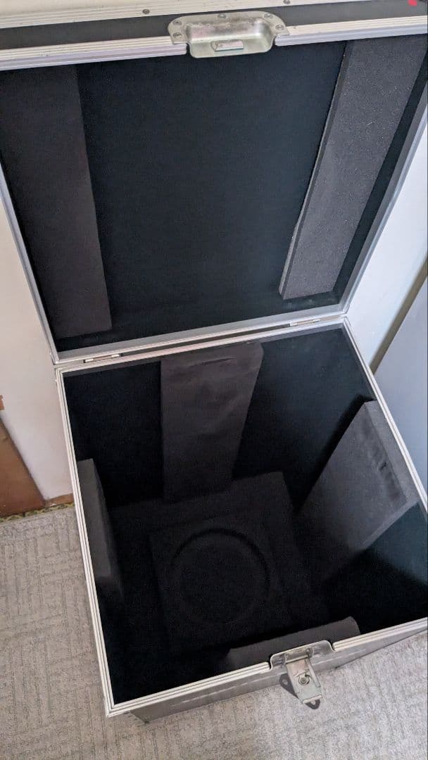 LP製のジャンベ LP720X(傷多め、演奏に支障なし)