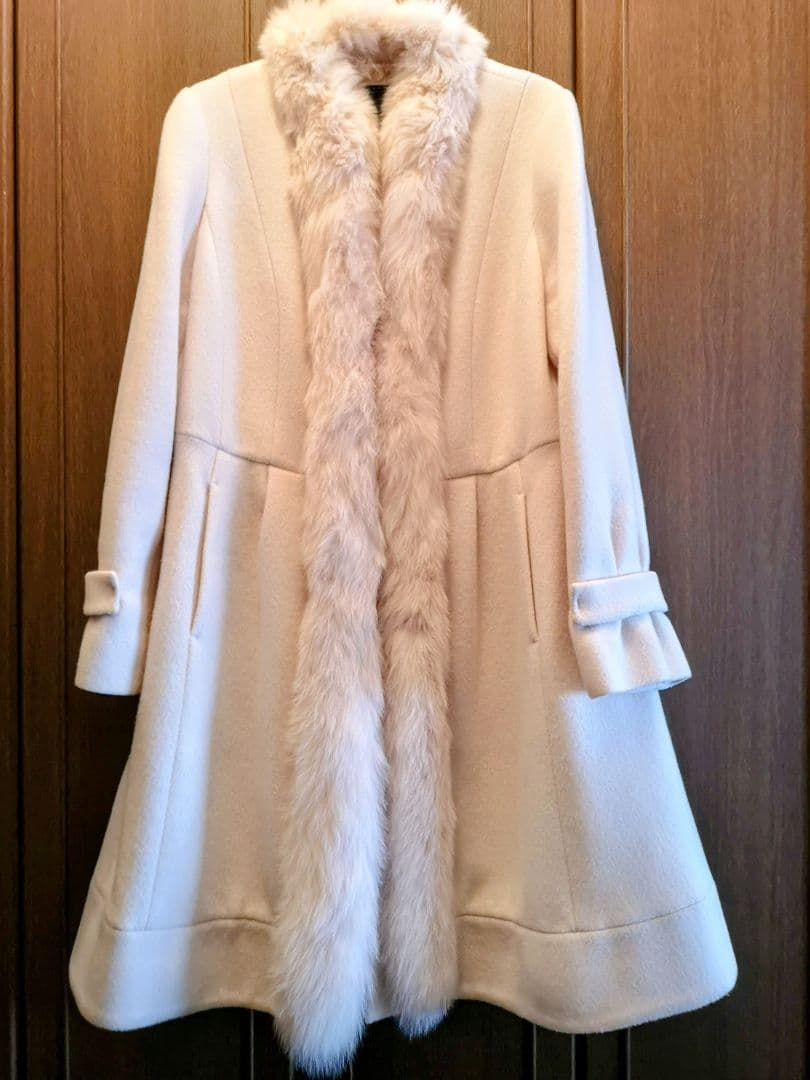 上品 可愛い トゥービーシック 大きいサイズ ファー 付 高級 ロングコート