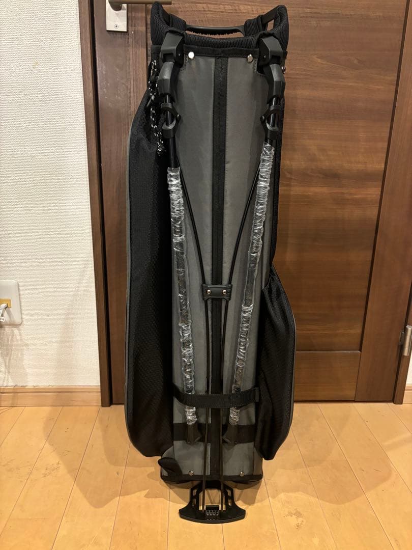 【新品未使用】アンダーアーマー ドライブ スタンド バッグ ゴルフ　白　緑　黒