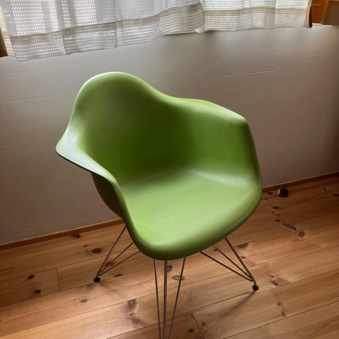 ハーマンミラー　イームズ　リプロダクト　プラスチックシェルアームチェア　黄緑