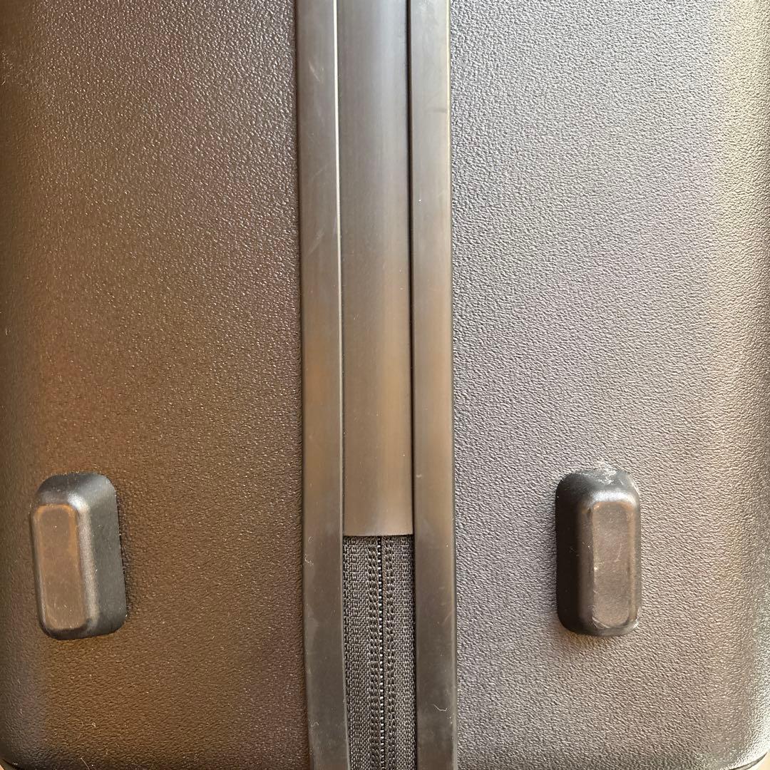 機内持ち込み可AUCENTIC ESSENTIAL LUXE SUITCASE