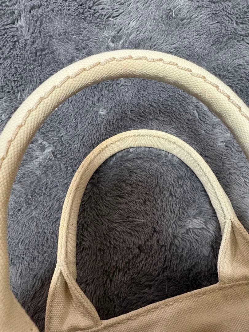 PRADA ホワイト トートバッグ