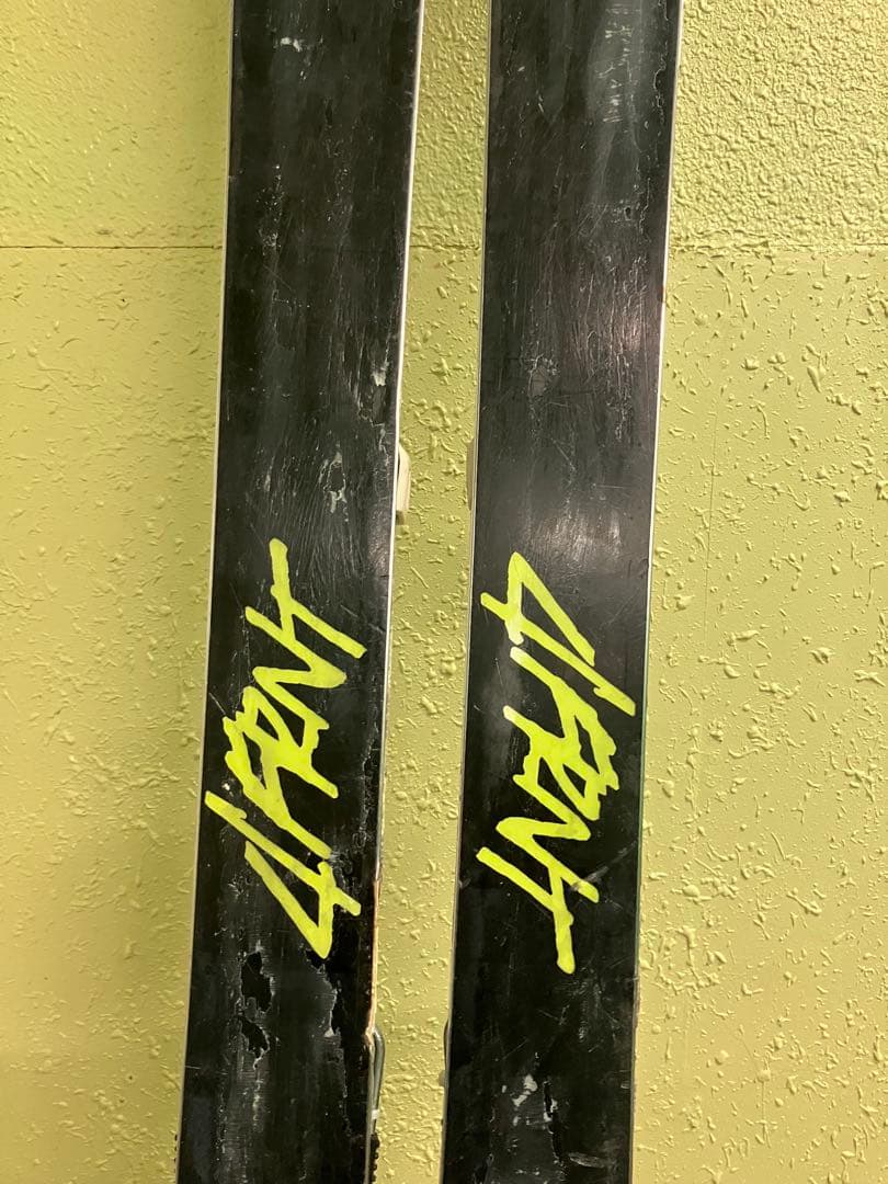 4FRNT 167cm グラフィックデザイン スキー板