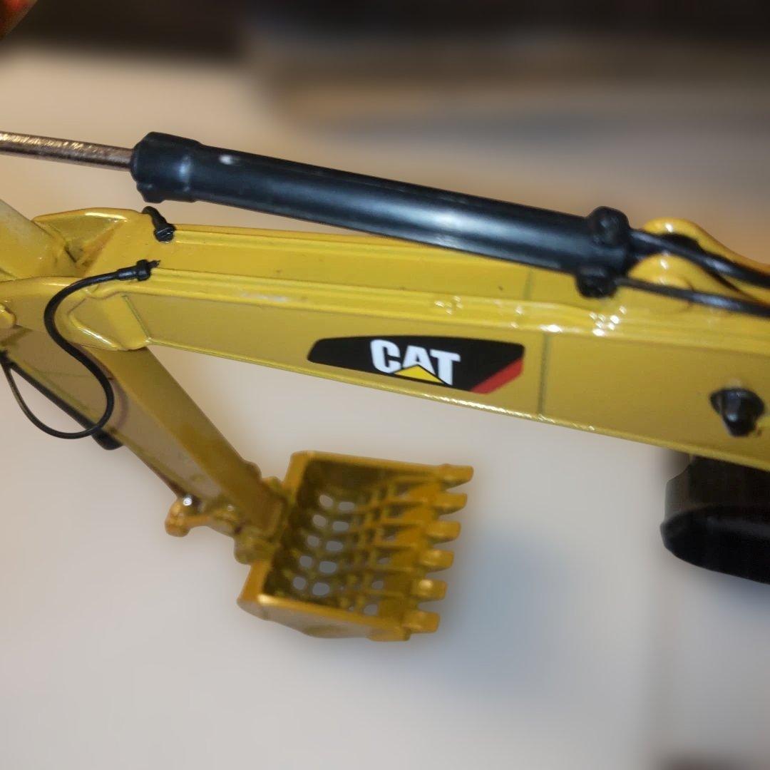 キャタピラー建機　CAT 320F L スケルトンバケット1/50