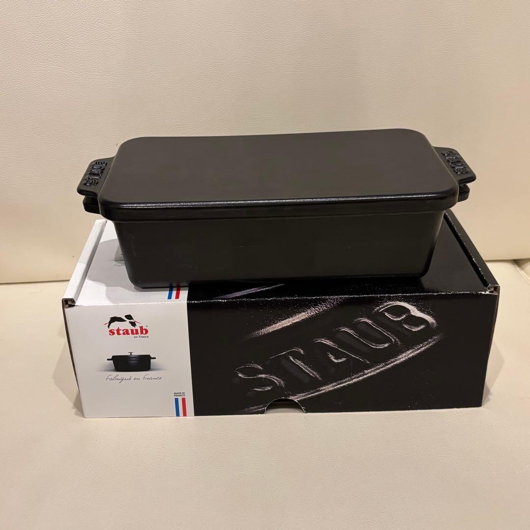 ストウブ　ケーキ&ブレッドパン　ブラック