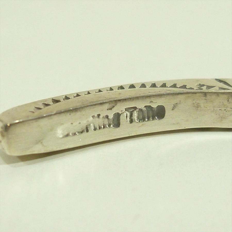 Navajo Elaine Tahe 3面スタンプ ワークバングル Ⅲ