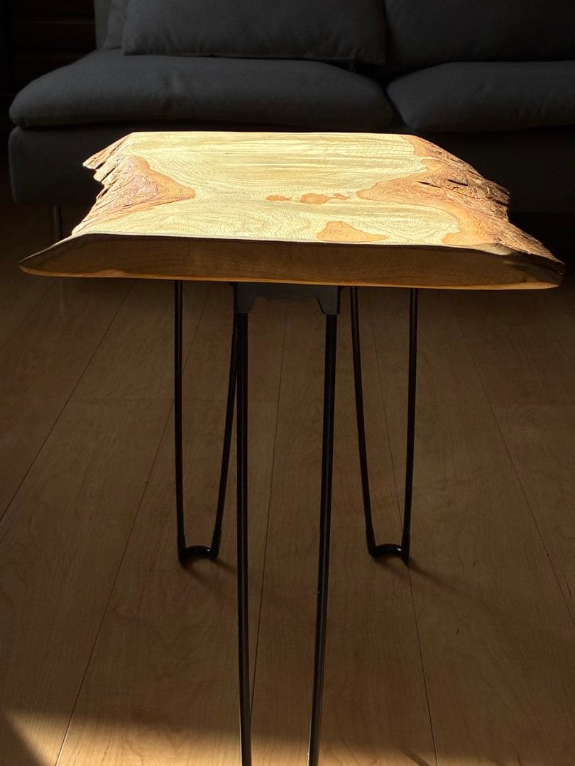 【極上の一枚】 国産楠（くすのき）無垢天然木一枚板サイドテーブル