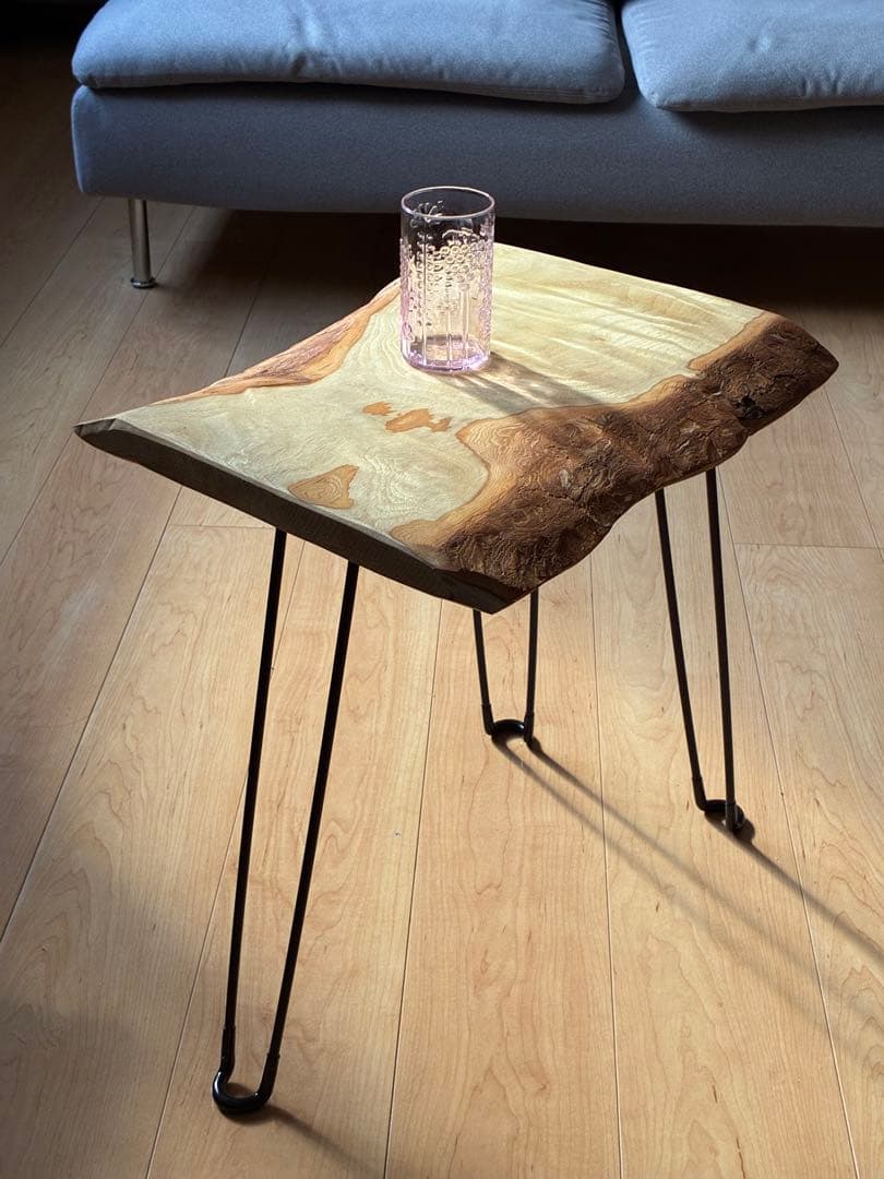 【極上の一枚】 国産楠（くすのき）無垢天然木一枚板サイドテーブル