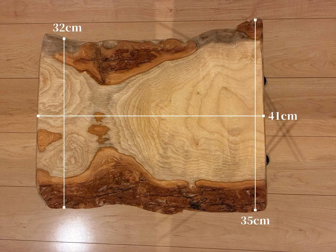 【極上の一枚】 国産楠（くすのき）無垢天然木一枚板サイドテーブル