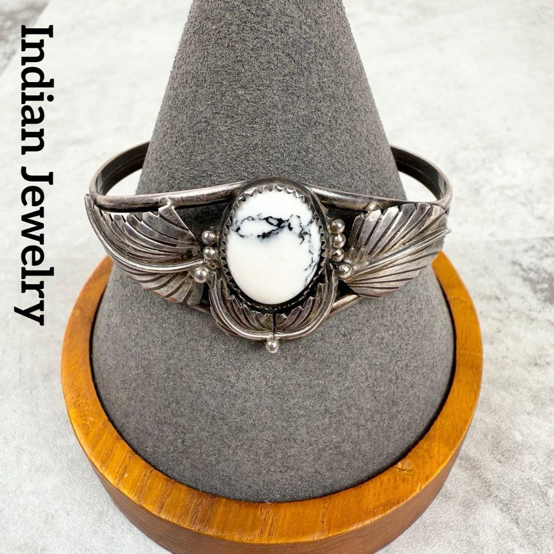 Indian Jewelry ホワイト カラーストーンバングル