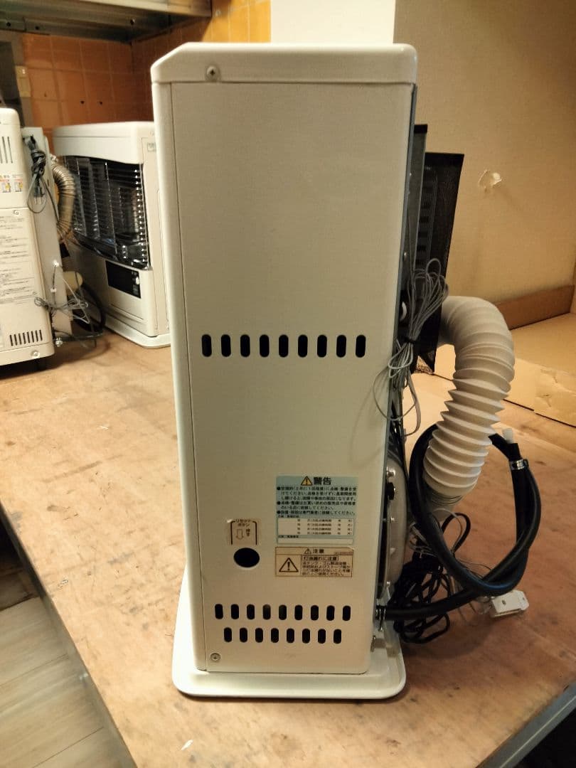 札幌発サンポットFF温風石油ストーブ！品番「FF‐633TL」2014年式中古品