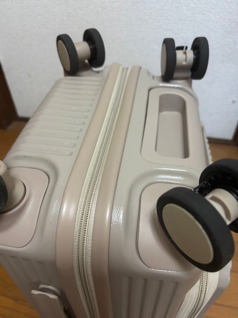 【極美品】innovator スーツケース　21L inv30 カフェラテ