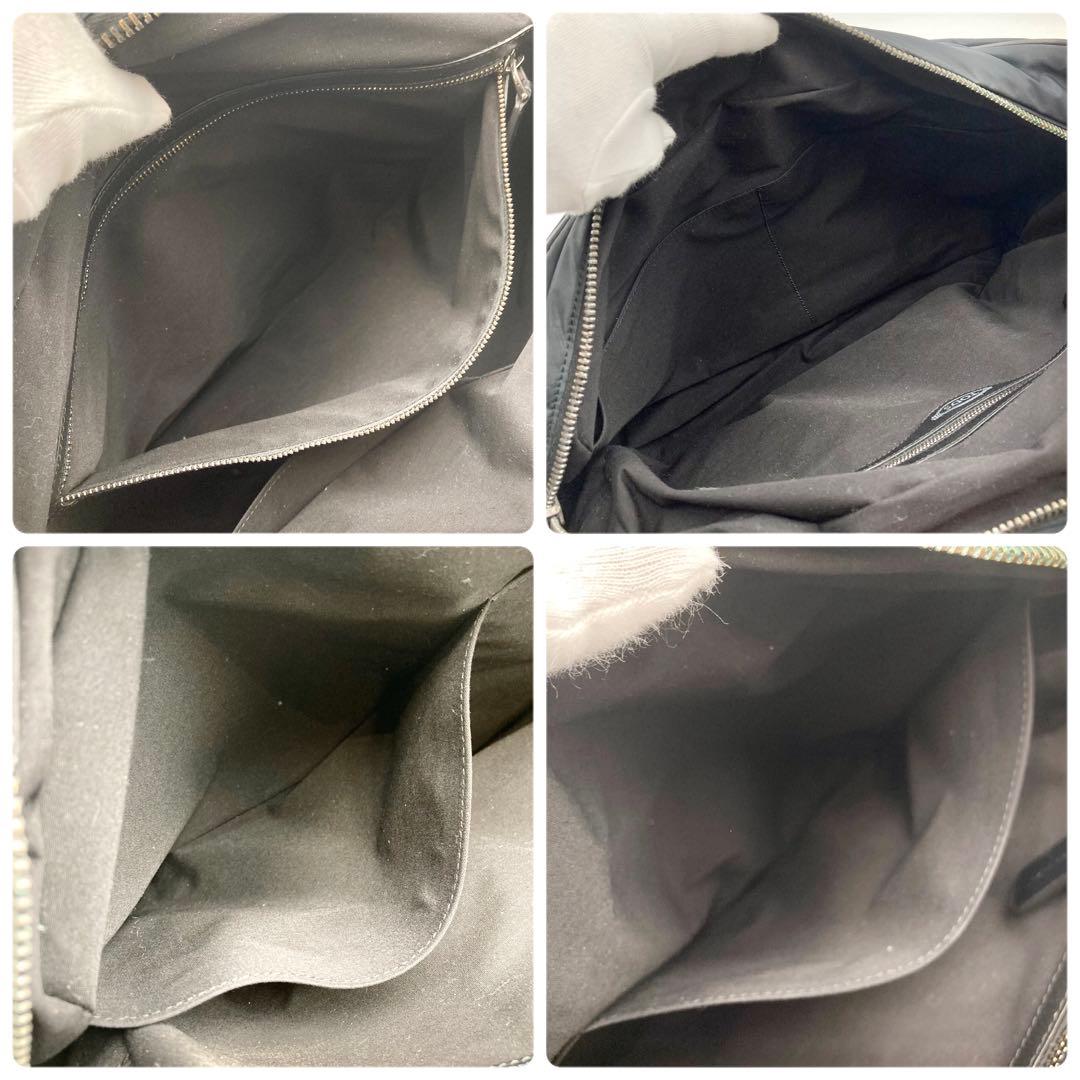 高級感！美品✨TOD'S メッセンジャーバッグ 紺色 肉厚ナイロン 仕事 大容量