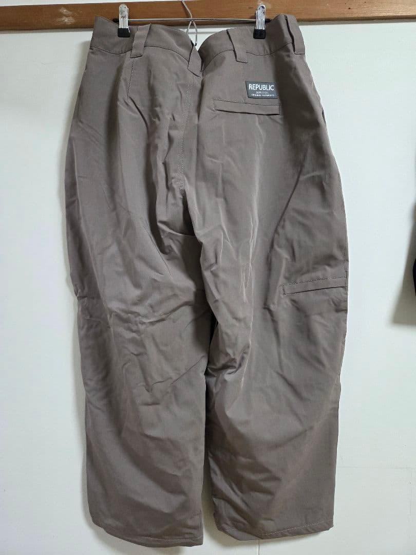 REPUBLIC スノーボードウエア上下セット