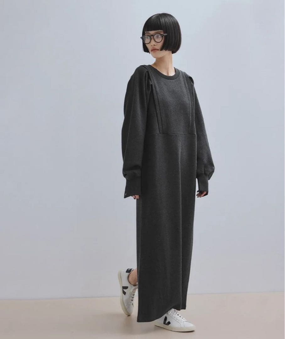 WEB完売商品！バルーンスリーブスウェットワンピース