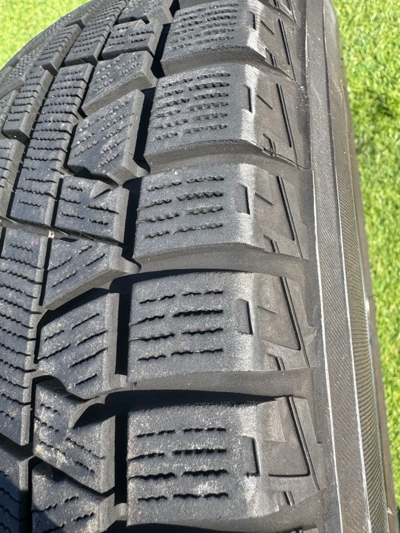 ホイール15インチ　スタッドレス　タイヤ 175/65r15 4本　セット