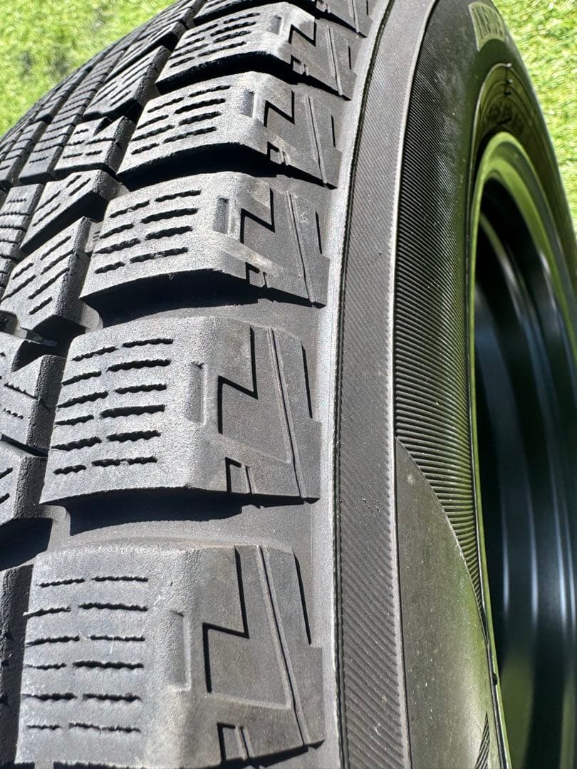 ホイール15インチ　スタッドレス　タイヤ 175/65r15 4本　セット