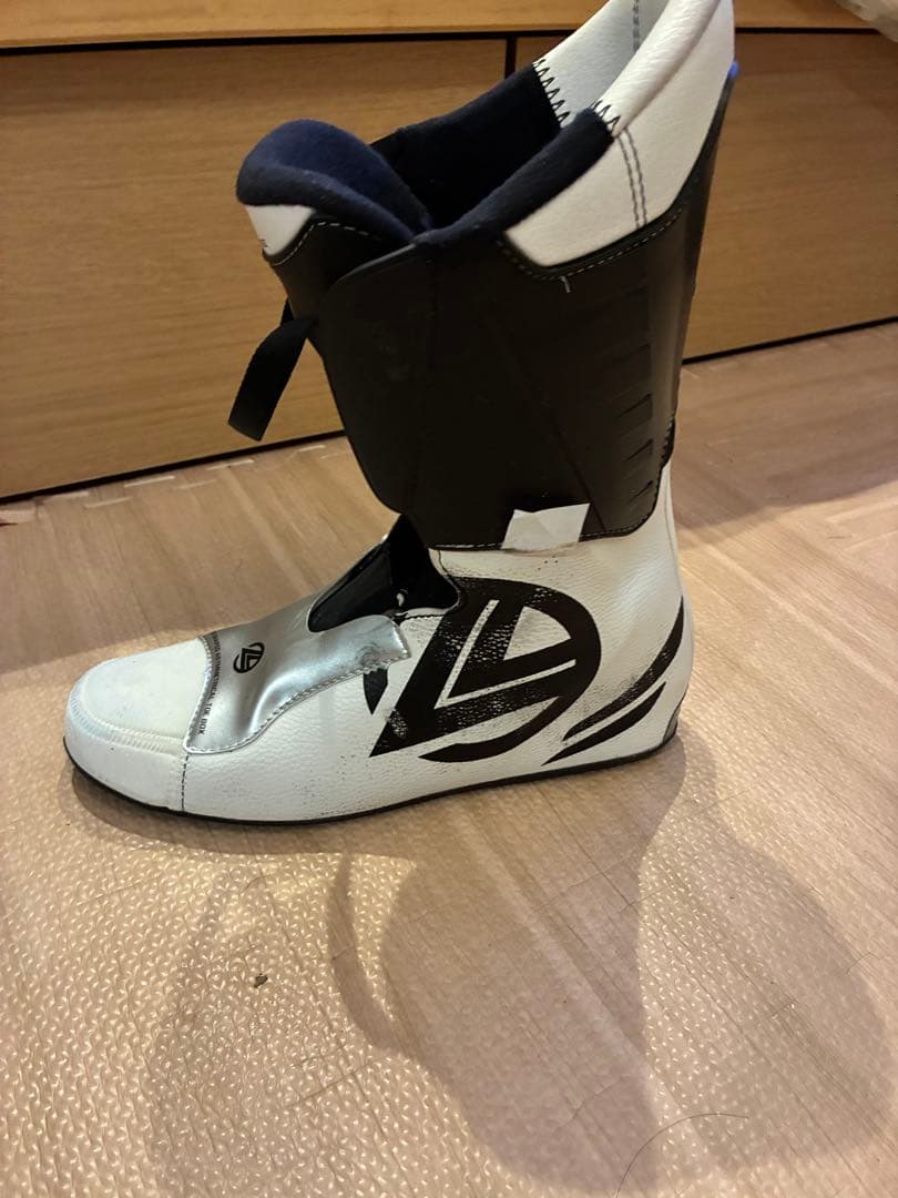 LANGE RX 100 スキー用ブーツ